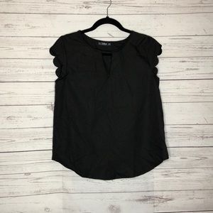 Sleeveless blouse by Shein